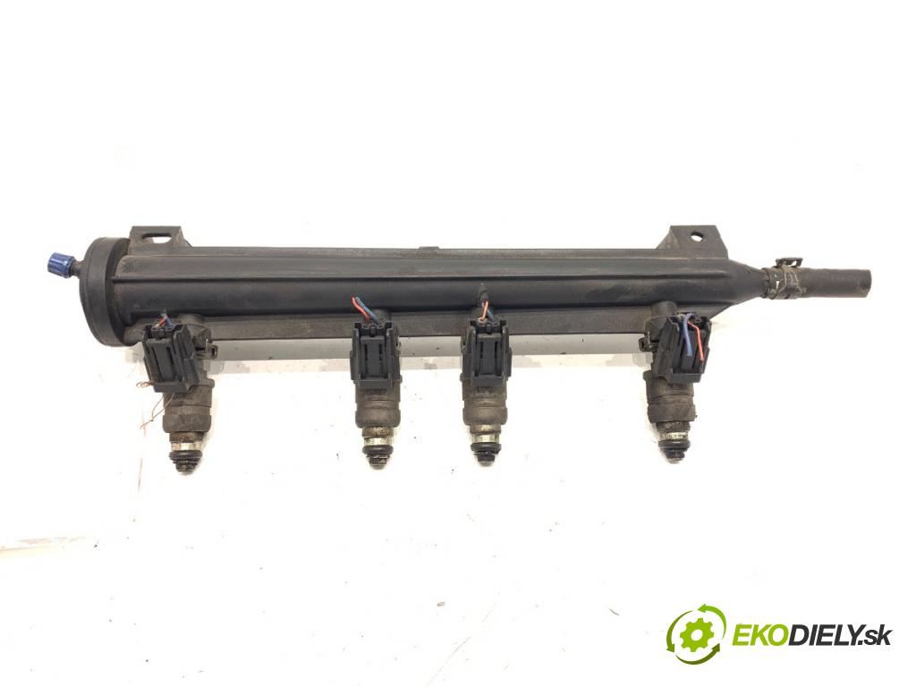 SKODA OCTAVIA II Kombi 2008 75 kW 1.6 1595 Lišta vstrekovacia 06A133317AS (Vstrekovacia lišta)