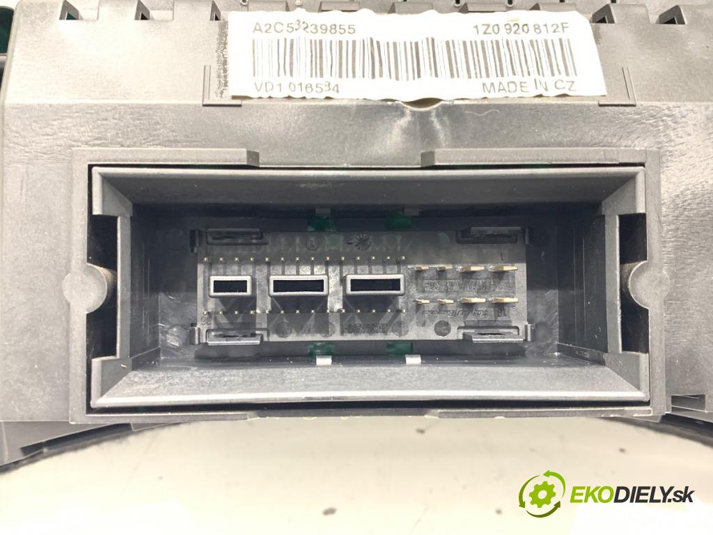 SKODA OCTAVIA II Kombi 2008 75 kW 1.6 1595 Prístrojovka 1Z0920812F (Prístrojová doska)