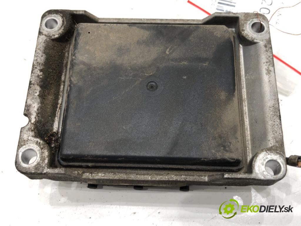 OPEL CORSA C liftback 2005 44 kW 1.0 (F08, F68) 998 riadiaca jednotka Motor 55354327 (Riadiaca jednotka)