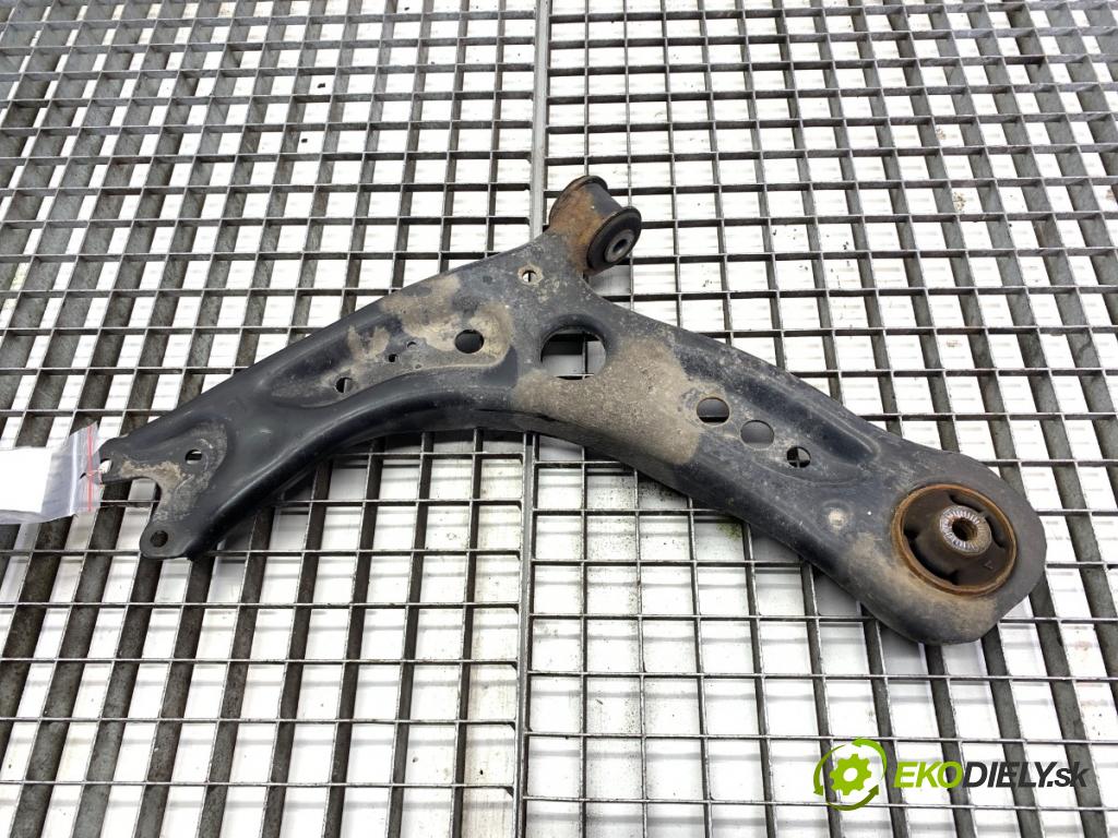SKODA OCTAVIA III Kombi 2018 85 kW 1.6 TDI 1598 Rameno ľavy predný 5Q0407151T