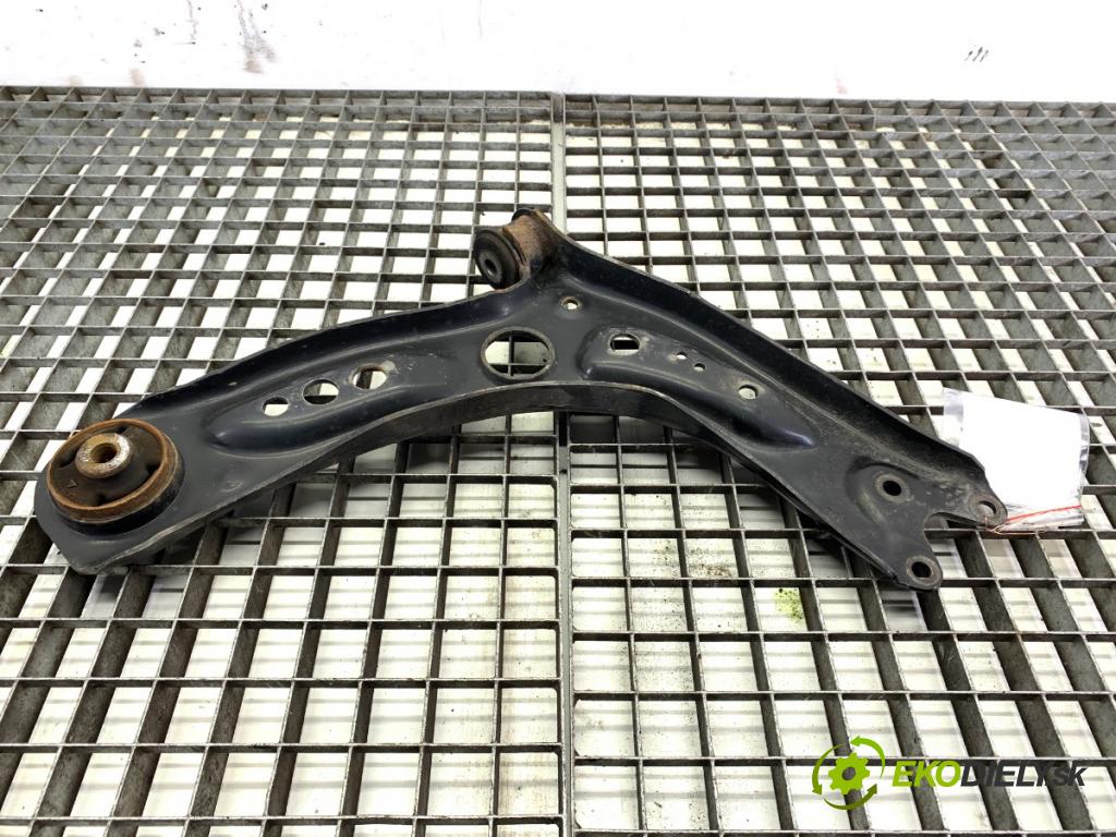 SKODA OCTAVIA III Kombi 2018 85 kW 1.6 TDI 1598 Rameno ľavy predný 5Q0407151T