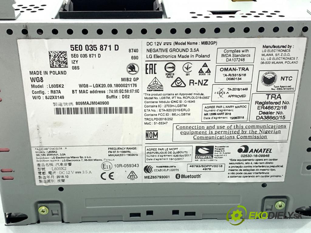 SKODA OCTAVIA III Kombi 2018 85 kW 1.6 TDI 1598 RADIO 5E0035871D (Audio zariadenie)