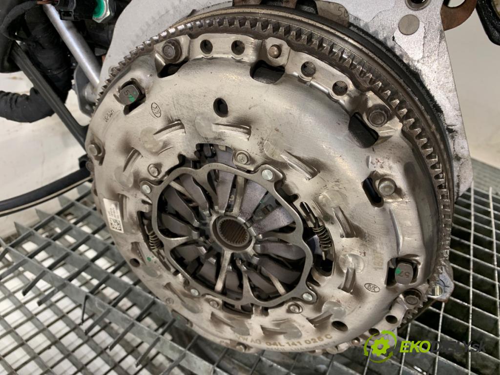 SKODA OCTAVIA III Kombi 2018 85 kW 1.6 TDI 1598 Motor KOMPLETNÍ: DGT