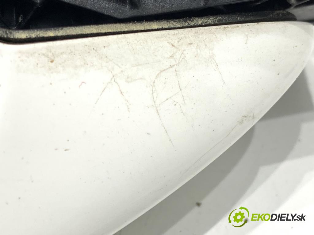 SKODA OCTAVIA III Kombi 2018 85 kW 1.6 TDI 1598 Kľučka vonkajšia ľavy predný