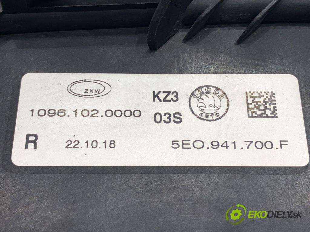 SKODA OCTAVIA III Kombi 2018 85 kW 1.6 TDI 1598 hmlové svetlo, hmlovka pravý přední část 5E0941700F