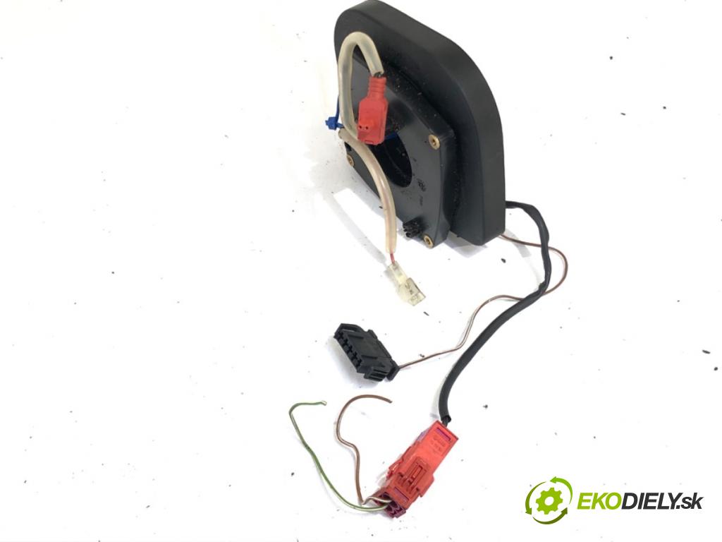 AUDI A4 B5 sedan 1996 81 kW 1.9 TDI 1896 kroužek slimák airbag 4D0951543D (Airbag)