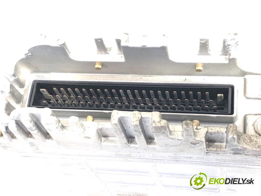 AUDI A4 B5 sedan 1996 81 kW 1.9 TDI 1896 riadiaca jednotka Motor 028906021CE (Riadiaca jednotka)