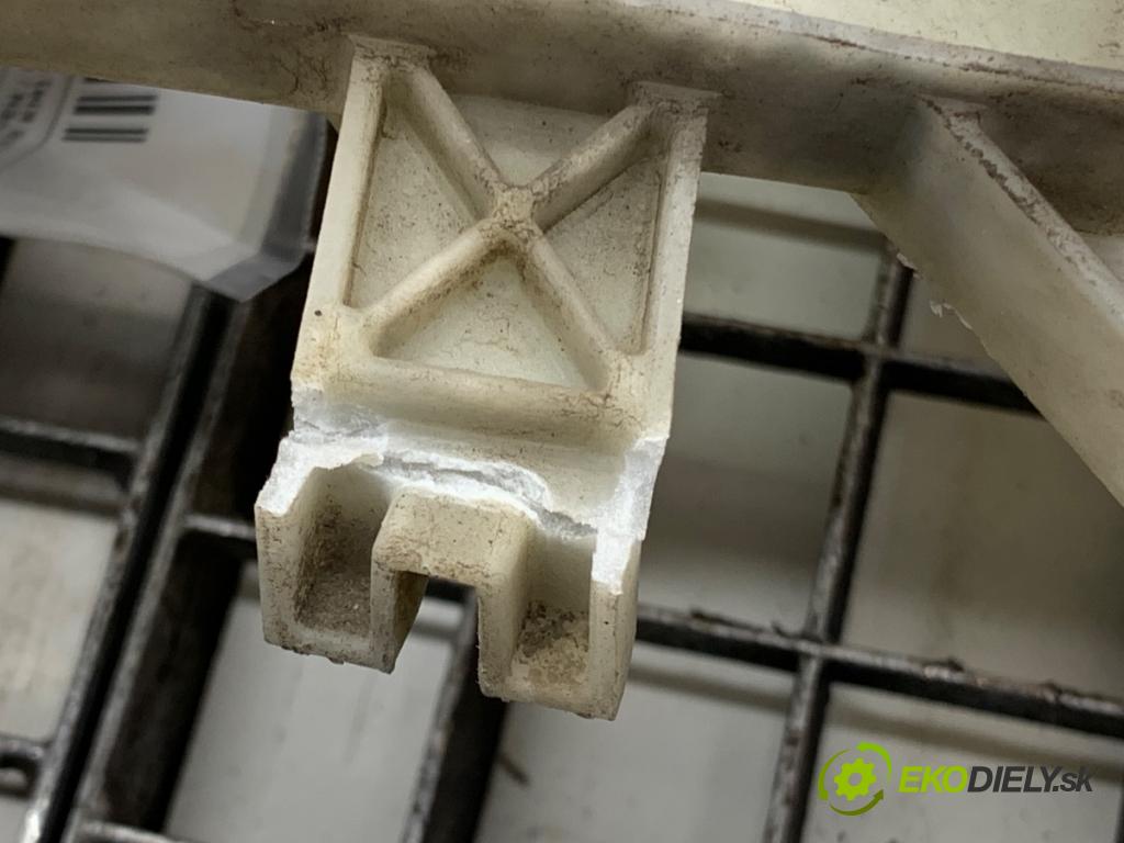 CITROEN C1 liftback 2006 50 kW 1.0 998 ventilátor chladiče  (Ventilátor)