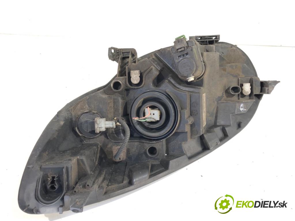 CITROEN C1 liftback 2006 50 kW 1.0 998 Svetlomet pravy predný 81110-0H050