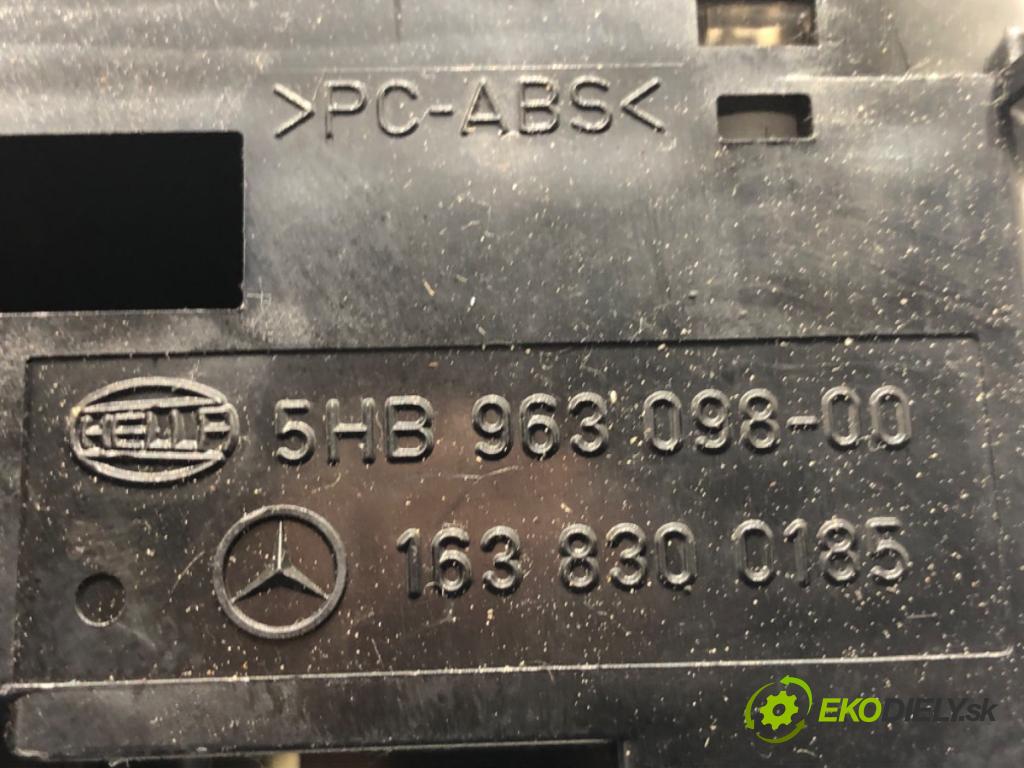 MERCEDES-BENZ W163 SUV 2001 160 kW ML 320 (163.154) 3199 Panel ovládania kúrenia 1638300185 (Prepínacie páčky pod volantom)