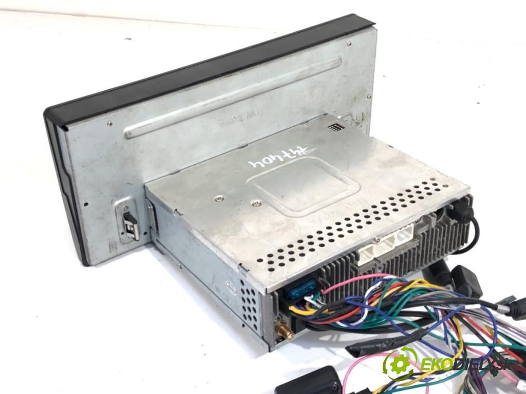 BMW E39 sedan 2000 110 kW 520 i 1990 RADIO Navigácia 10R-031086 (Audio zariadenie)