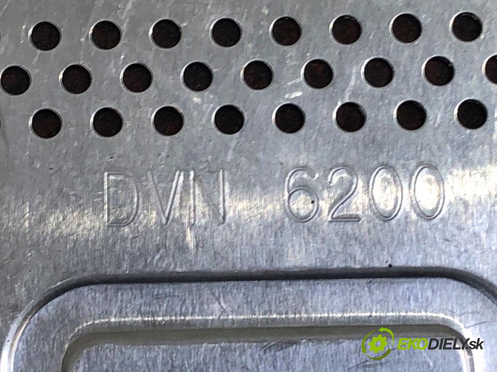 BMW E39 sedan 2000 110 kW 520 i 1990 RADIO Navigácia 10R-031086 (Audio zariadenie)