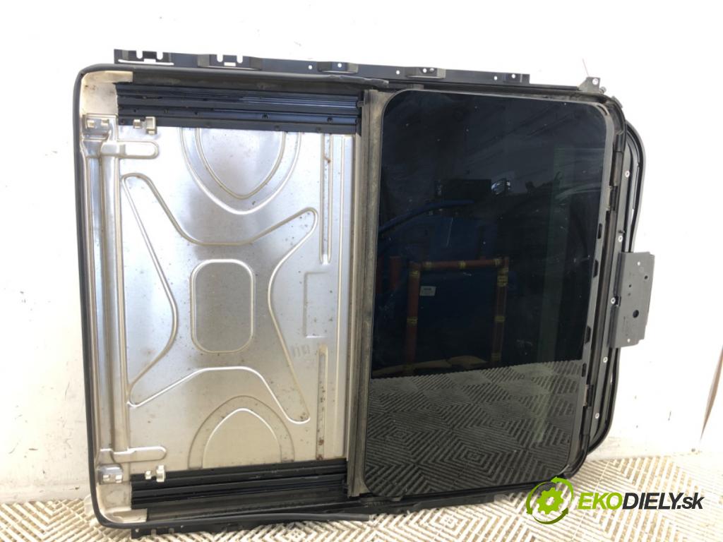 BMW E39 sedan 2000 110 kW 520 i 1990 střešní okno 8381480 (Sklo karoserie)