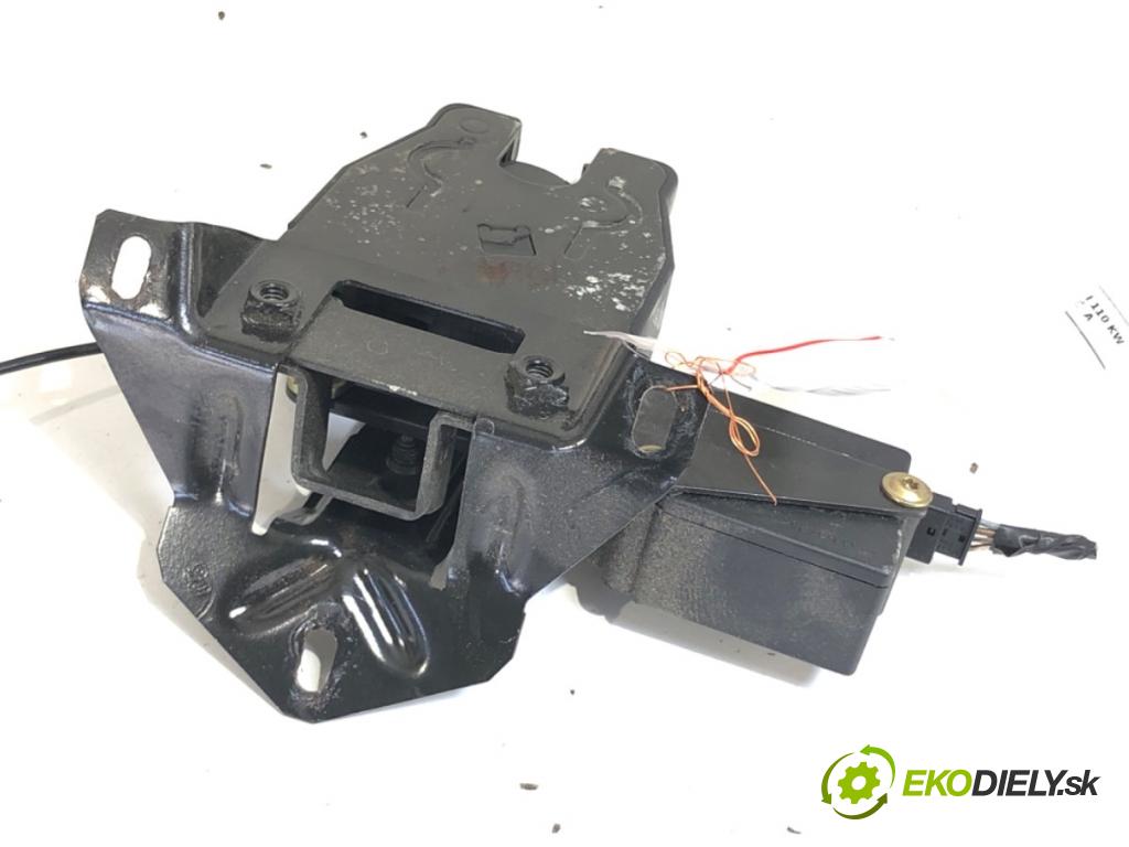 BMW E39 sedan 2000 110 kW 520 i 1990 Teleskop zámku dverí 8168892 (Motorček ostatné)