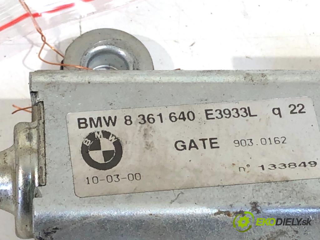 BMW E39 sedan 2000 110 kW 520 i 1990 motor stěračů zadní část 8361640