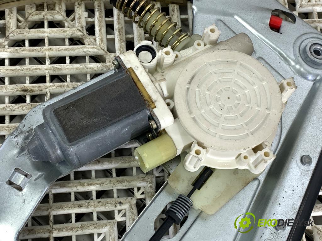 BMW E39 sedan 2000 110 kW 520 i 1990 mechanismus okna pravý přední část 8360512