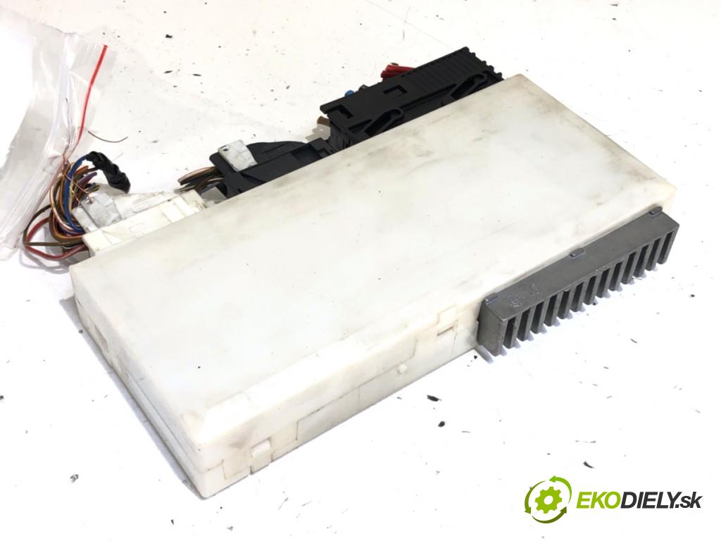 BMW E39 sedan 2000 110 kW 520 i 1990 Modul komfortu 6901226 (Modul komfortu)