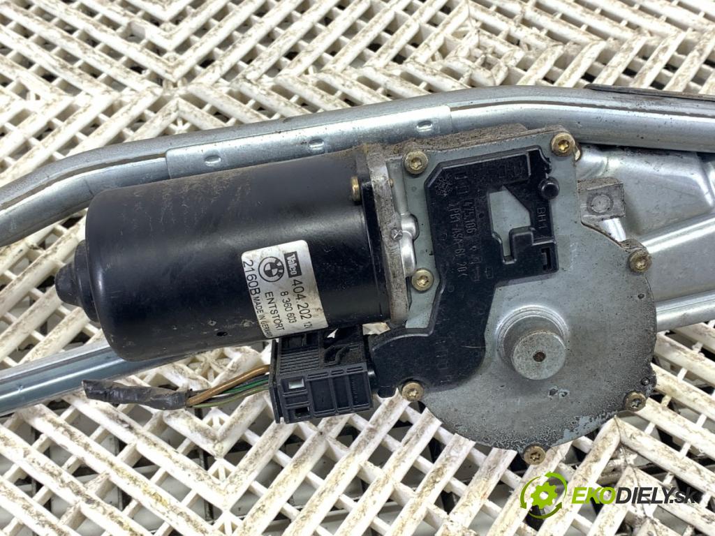 BMW E39 sedan 2000 110 kW 520 i 1990 Mechanizmus stieračov predný 8360603 (Motorček stieračov predný)