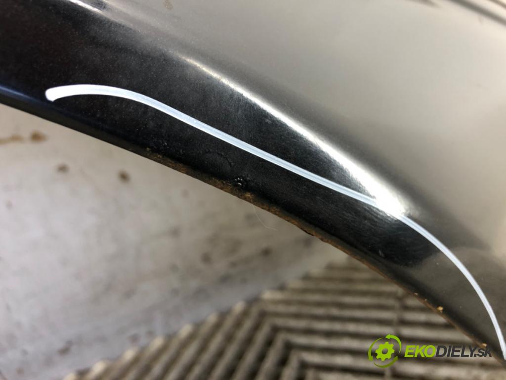 BMW E39 sedan 2000 110 kW 520 i 1990 blatník pravý přední část