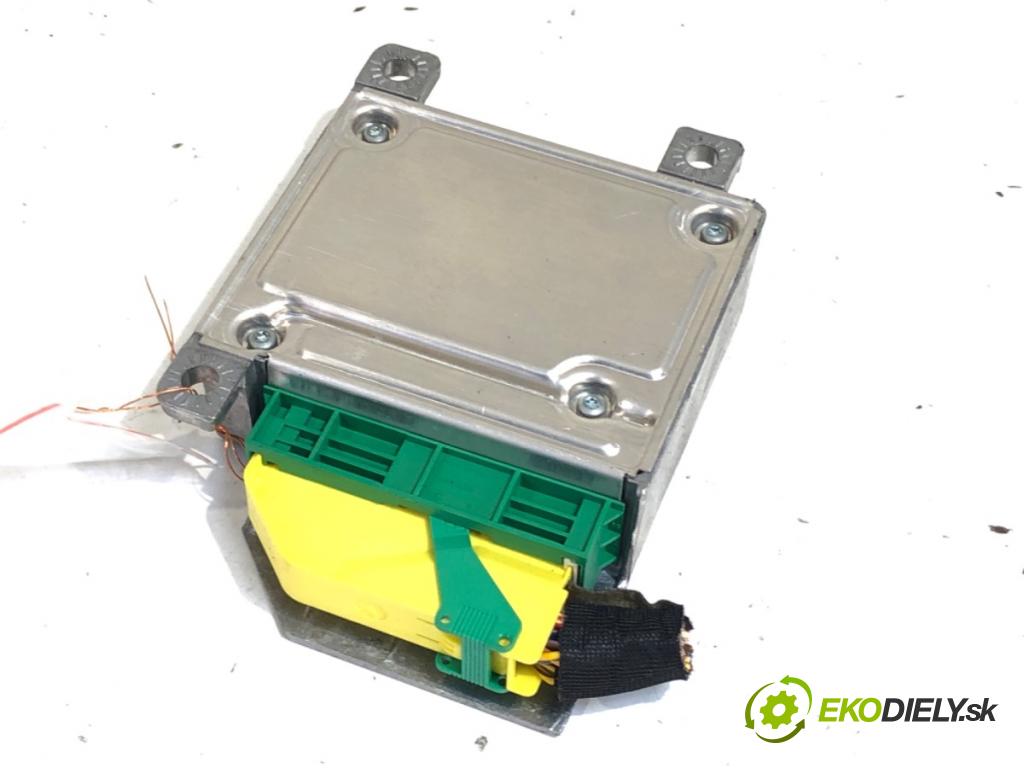 BMW E39 sedan 2000 110 kW 520 i 1990 senzor airbag 6900727 (Snímač)