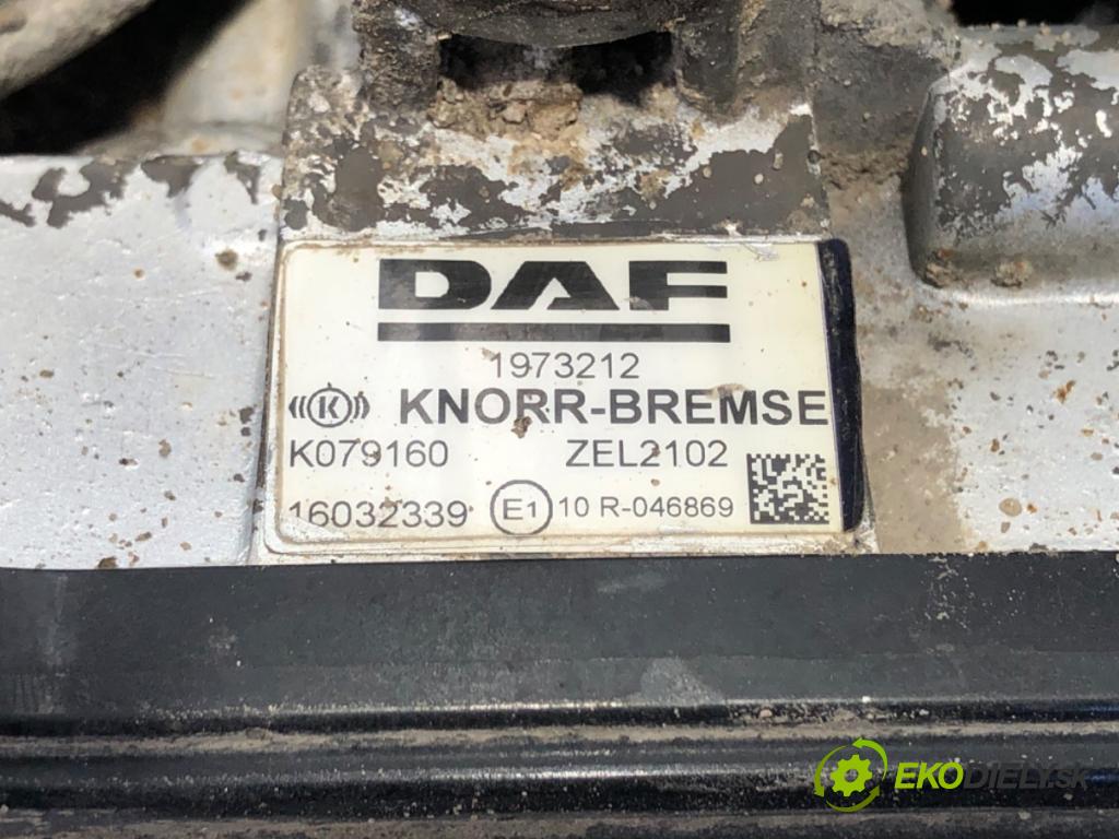 DAF N  2015    Kondenzátor, susič vzduchu 1973212 1913301 (Klimatizácia ostatné)