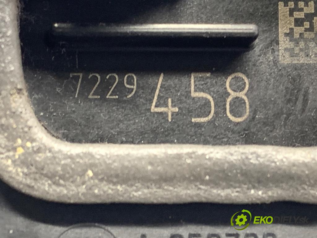 BMW E70 SUV 2009 200 kW 3.0 si 2996 zámok dveře pravý přední část 7229458