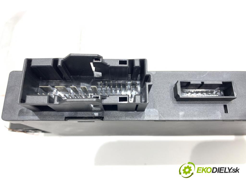 BMW E70 SUV 2009 200 kW 3.0 si 2996 Modul svetiel 9147222 (Riadiaca jednotka ostatné)