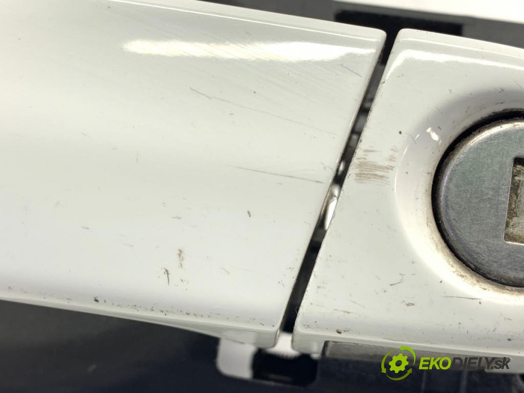 BMW E70 SUV 2009 200 kW 3.0 si 2996 Kľučka vonkajšia ľavy predný OSVETLENÁ