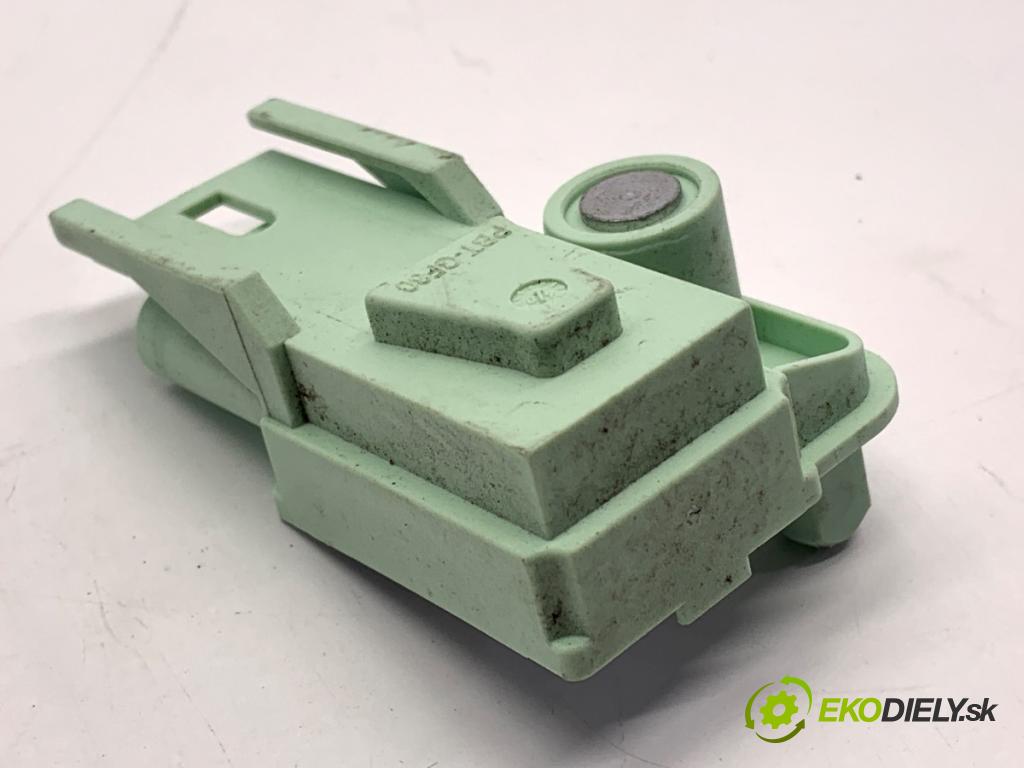 BMW E70 SUV 2009 200 kW 3.0 si 2996 Snímač nárazu 9118167 (Snímač nárazu)