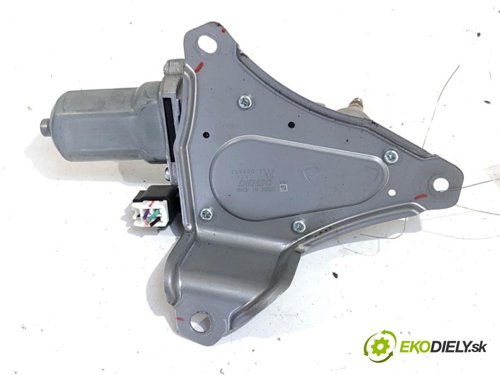 MITSUBISHI MIRAGE / SPACE STAR liftback 2013 52 kW 1.0 (A05A) 999 motor stěračů zadní část 259600-2510
