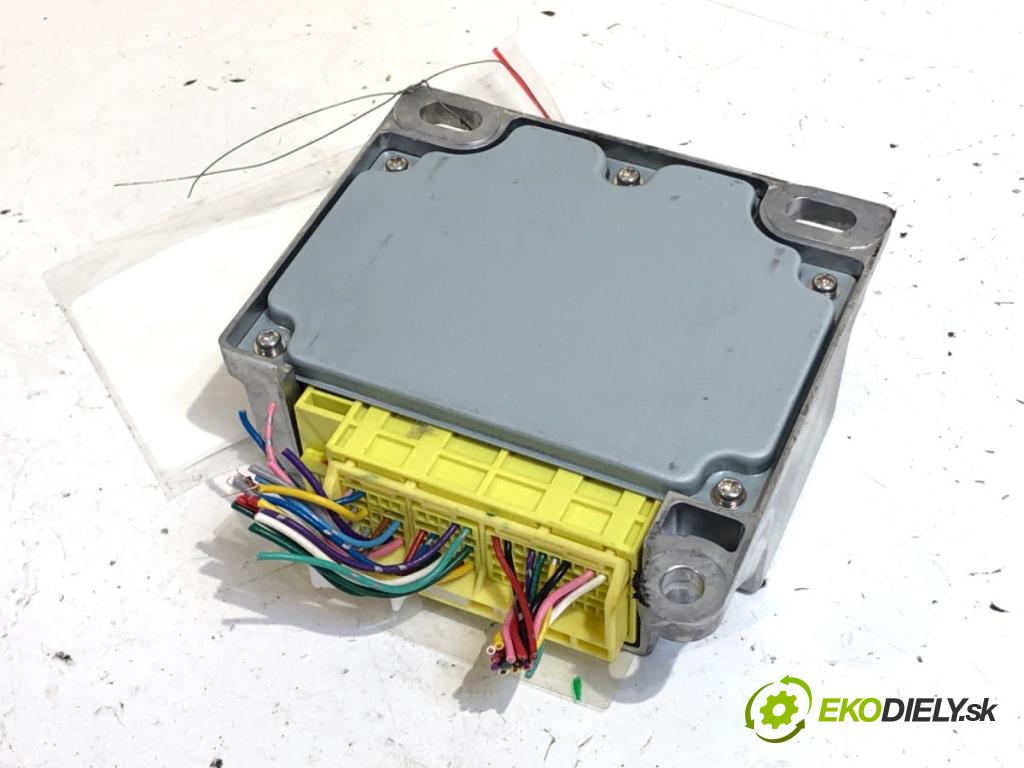 MITSUBISHI MIRAGE / SPACE STAR liftback 2013 52 kW 1.0 (A05A) 999 senzor airbag 8635A234 (Snímač)