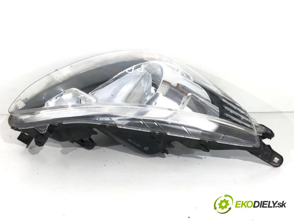 MITSUBISHI MIRAGE / SPACE STAR liftback 2013 52 kW 1.0 (A05A) 999 Svetlomet pravy predný