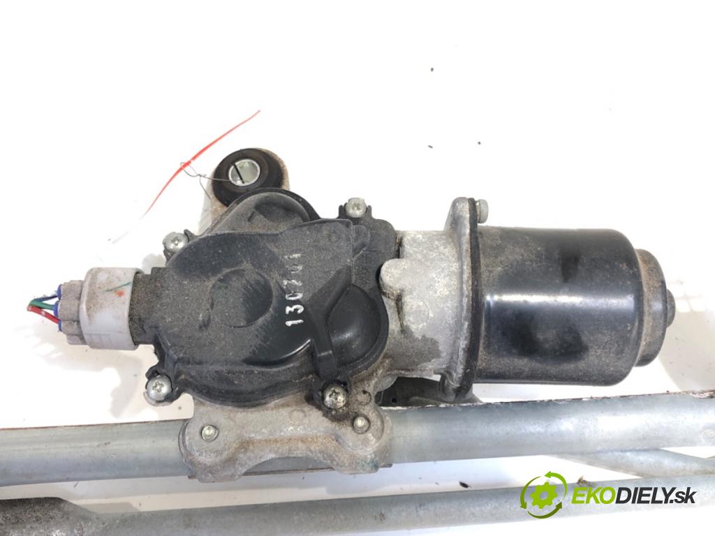 MITSUBISHI MIRAGE / SPACE STAR liftback 2013 52 kW 1.0 (A05A) 999 Mechanizmus stieračov predný  (Motorček stieračov predný)
