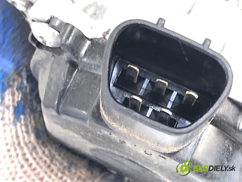 MITSUBISHI MIRAGE / SPACE STAR liftback 2013 52 kW 1.0 (A05A) 999 Mechanizmus stieračov predný  (Motorček stieračov predný)