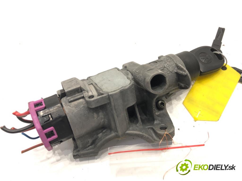 VW GOLF IV liftback 1998 74 kW 1.6 1595 spinačka 4B0905851B (Spínacia skrinka)