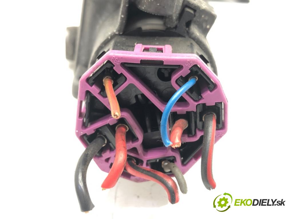 VW GOLF IV liftback 1998 74 kW 1.6 1595 spinačka 4B0905851B (Spínacia skrinka)