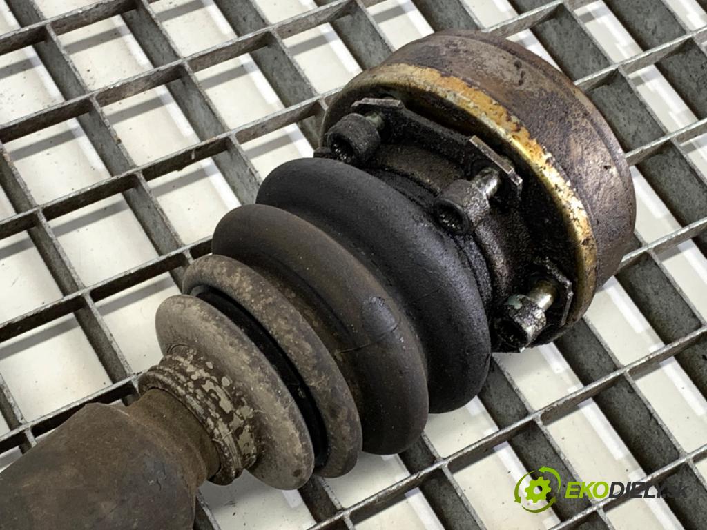 VW GOLF IV liftback 1998 74 kW 1.6 1595 Poloos pravy predný