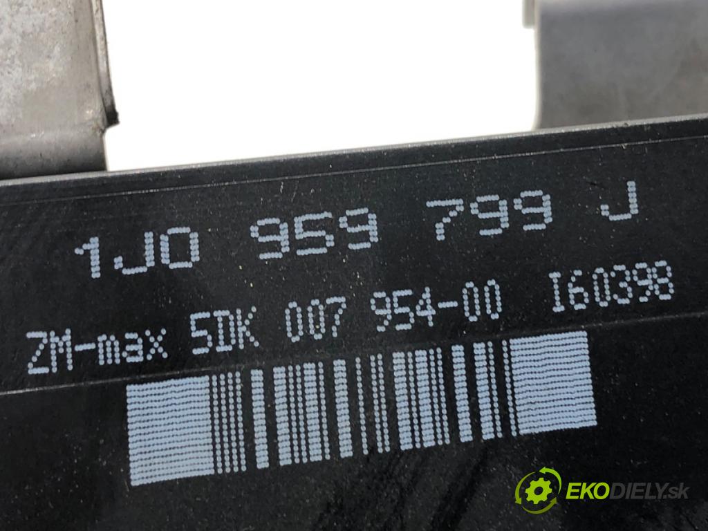 VW GOLF IV liftback 1998 74 kW 1.6 1595 Modul komfortu 1J0959799J (Modul komfortu)