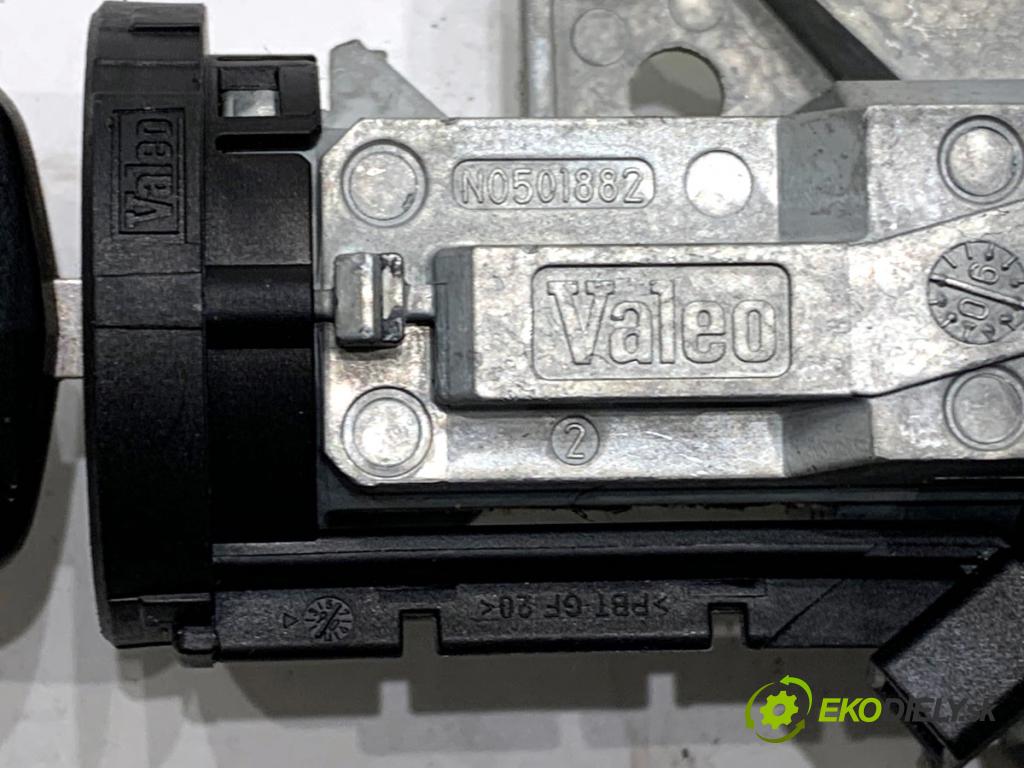 OPEL ZAFIRA B nadwozie wielkoprzestrzenne (MPV) 2006 74 kW 1.9 CDTI (M75) 1910 spinačka N0501882 (Spínacia skrinka)