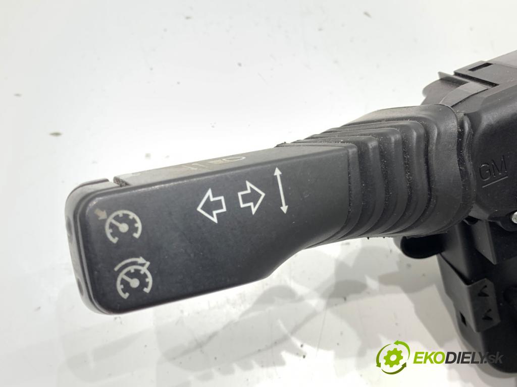 OPEL ZAFIRA B nadwozie wielkoprzestrzenne (MPV) 2006 74 kW 1.9 CDTI (M75) 1910 Prepínač kombinovaný 13250224 (Prepínacie páčky pod volantom)