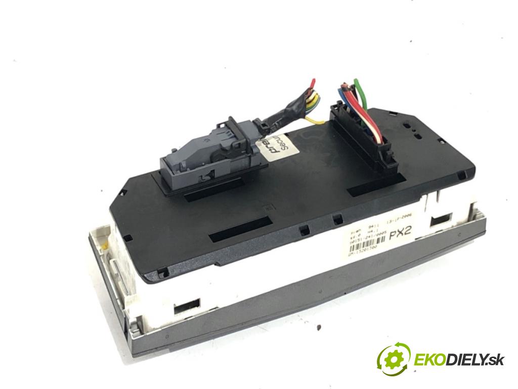 OPEL ZAFIRA B nadwozie wielkoprzestrzenne (MPV) 2006 74 kW 1.9 CDTI (M75) 1910 Panel ovládania kúrenia 13201300 (Prepínacie páčky pod volantom)