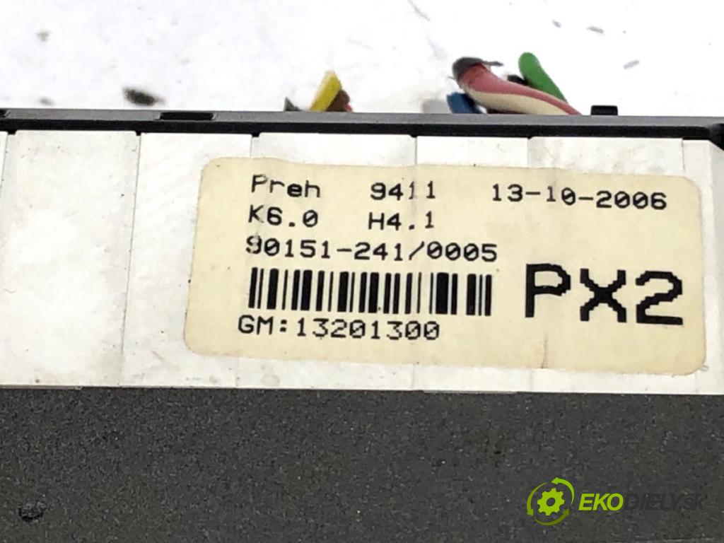 OPEL ZAFIRA B nadwozie wielkoprzestrzenne (MPV) 2006 74 kW 1.9 CDTI (M75) 1910 Panel ovládania kúrenia 13201300 (Prepínacie páčky pod volantom)