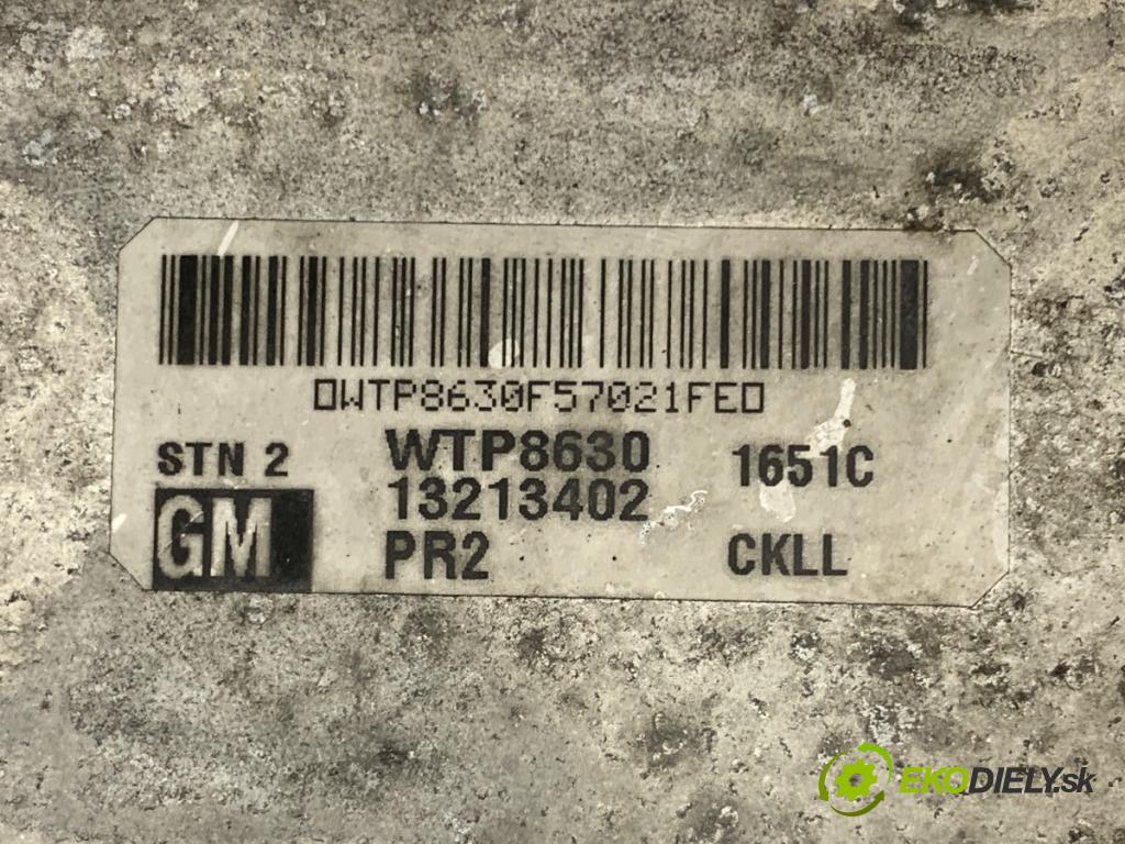 OPEL ZAFIRA B nadwozie wielkoprzestrzenne (MPV) 2006 74 kW 1.9 CDTI (M75) 1910 intercooler 13213402 (Intercooler (chladič stlačeného vzduchu))