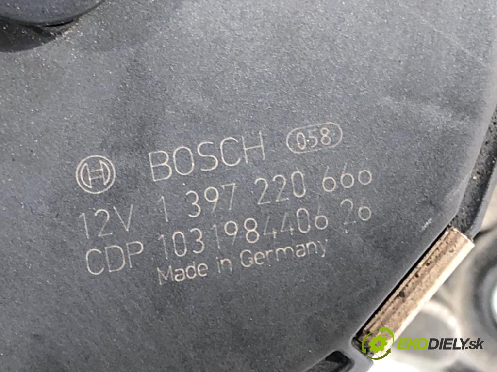 MERCEDES-BENZ C218 coupe 2013 195 kW CLS 350 CDI / d (218.323) 2987 Mechanizmus stieračov predný 1397220666 (Motorček stieračov predný)