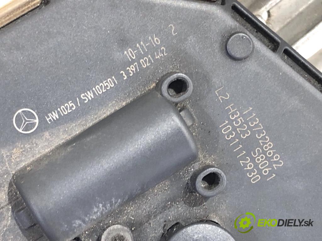 MERCEDES-BENZ C218 coupe 2013 195 kW CLS 350 CDI / d (218.323) 2987 Mechanizmus stieračov predný 1397220666 (Motorček stieračov predný)