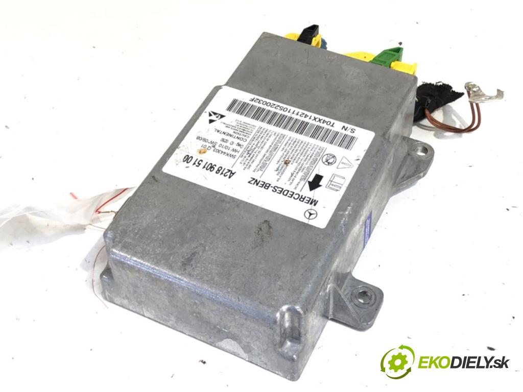 MERCEDES-BENZ C218 coupe 2013 195 kW CLS 350 CDI / d (218.323) 2987 senzor airbag A2189015100 (Snímač)