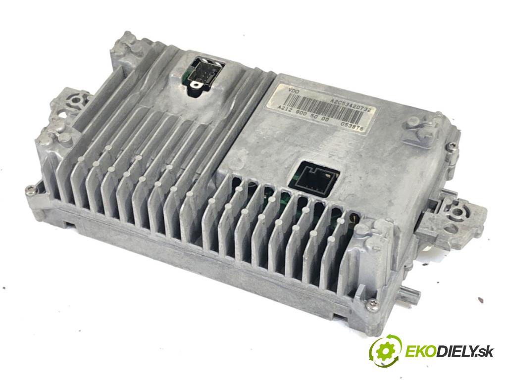 MERCEDES-BENZ C218 coupe 2013 195 kW CLS 350 CDI / d (218.323) 2987 Dislpej A2129005000 (Prístrojová doska)