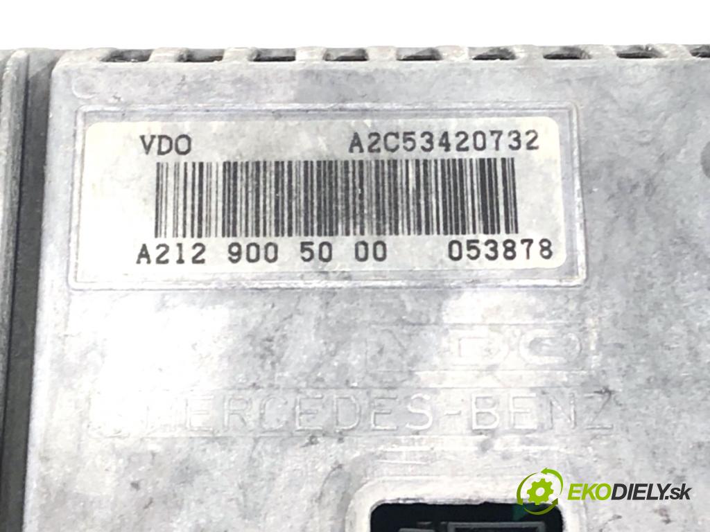 MERCEDES-BENZ C218 coupe 2013 195 kW CLS 350 CDI / d (218.323) 2987 Dislpej A2129005000 (Prístrojová doska)