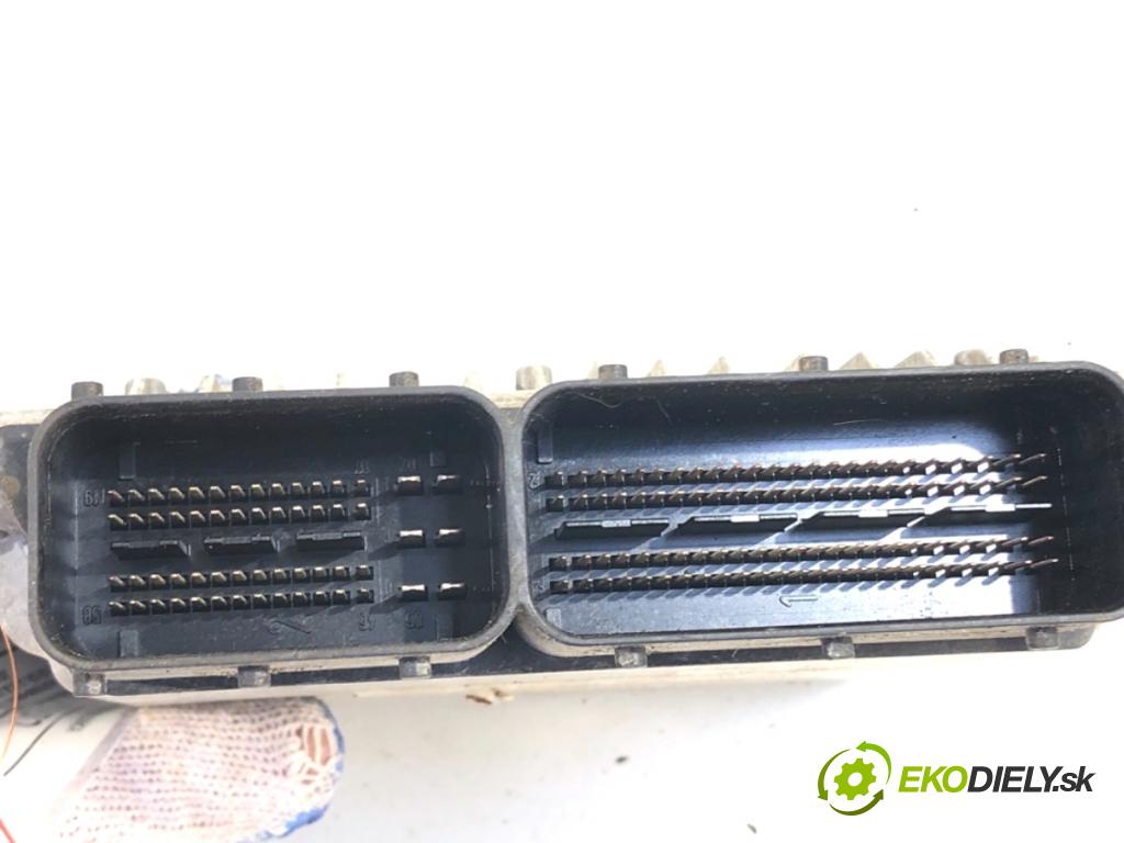 MERCEDES-BENZ C218 coupe 2013 195 kW CLS 350 CDI / d (218.323) 2987 riadiaca jednotka Motor A6421508900 (Riadiaca jednotka)