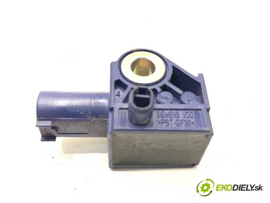 MERCEDES-BENZ C218 coupe 2013 195 kW CLS 350 CDI / d (218.323) 2987 Snímač nárazu A2128204926 (Snímač nárazu)